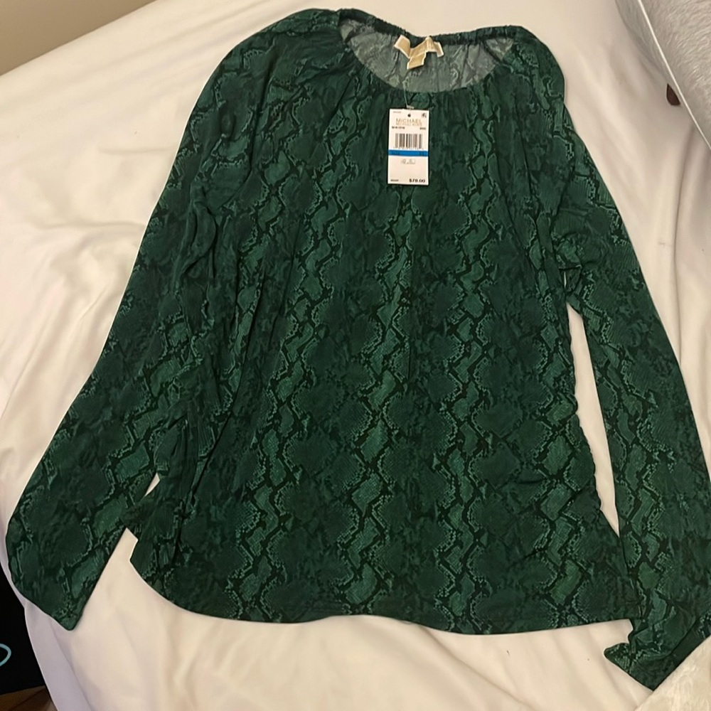 Brand new green cheetah long sleeve shirt